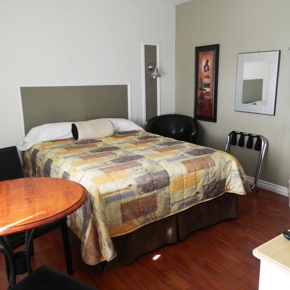 Derfal Motel 2*